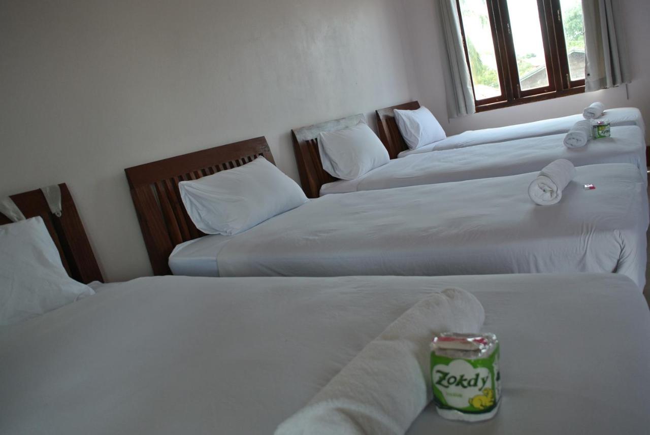 Mama Leurth Sunset Guesthouse Ban Dondét Rom bilde