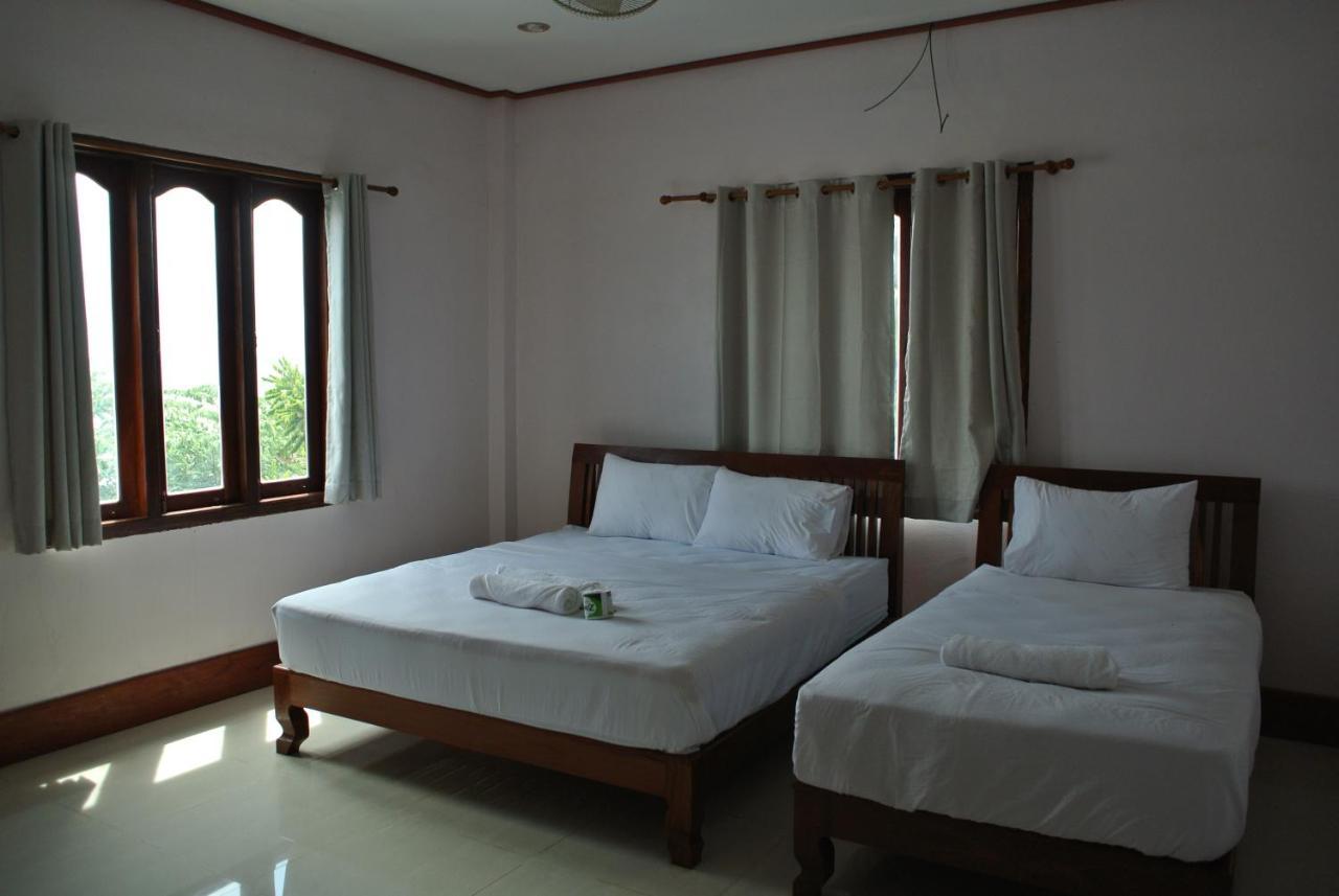 Mama Leurth Sunset Guesthouse Ban Dondét Rom bilde