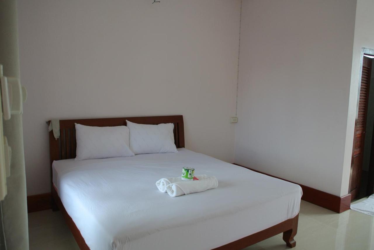 Mama Leurth Sunset Guesthouse Ban Dondét Rom bilde