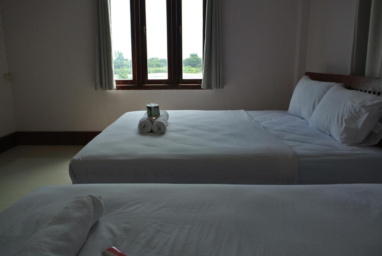 Mama Leurth Sunset Guesthouse Ban Dondét Rom bilde